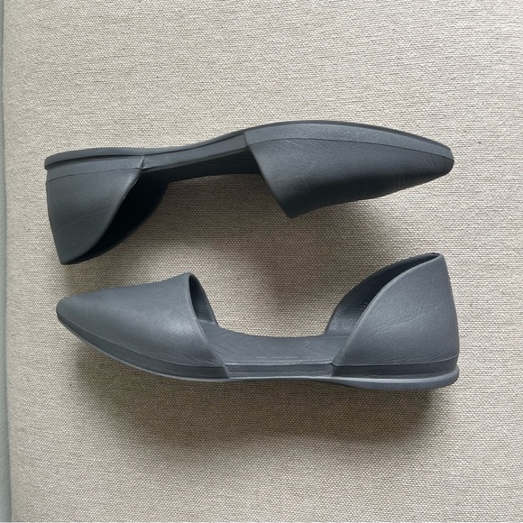 NATIVE Audrey Pointed Toe D’Orsay Slip-on Rubber Flats Size 9 - Picture 2 of 4